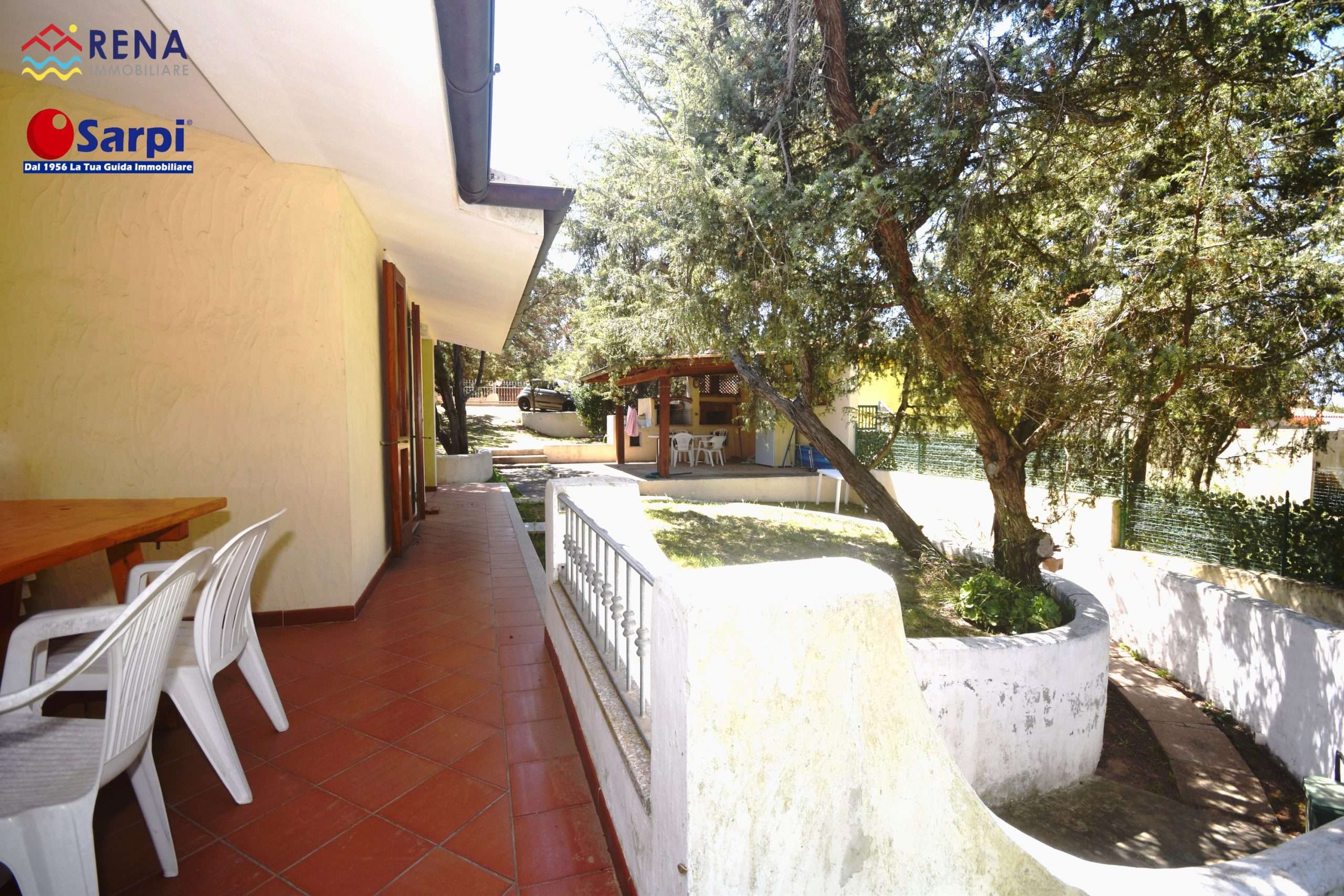 Interessante villetta su due livelli con giardino – Rena Majore Interessante villetta su due livelli con giardino – Rena Majore