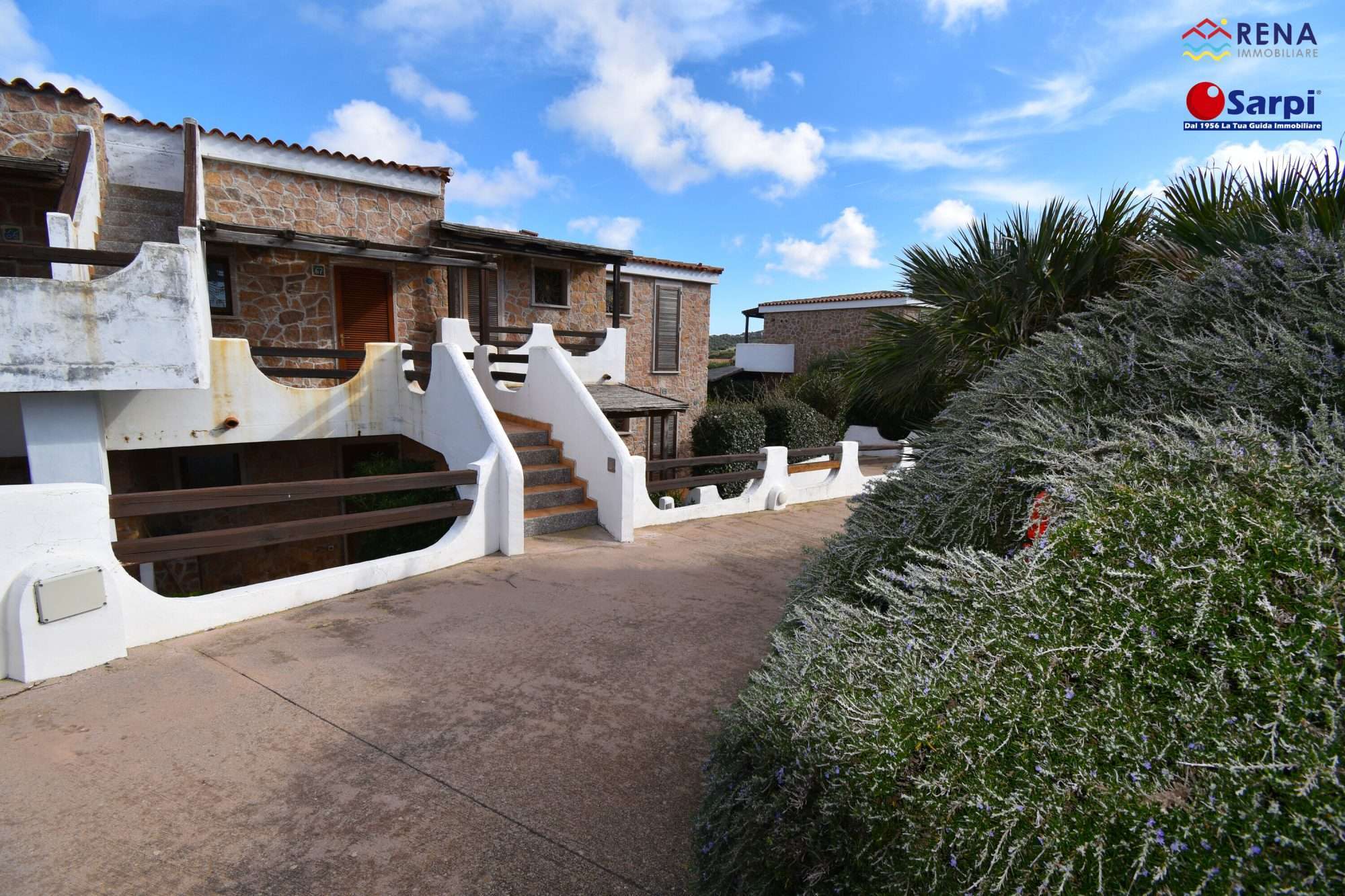 Bilocale a due passi dal mare in residence con piscina – Santa Teresa Gallura