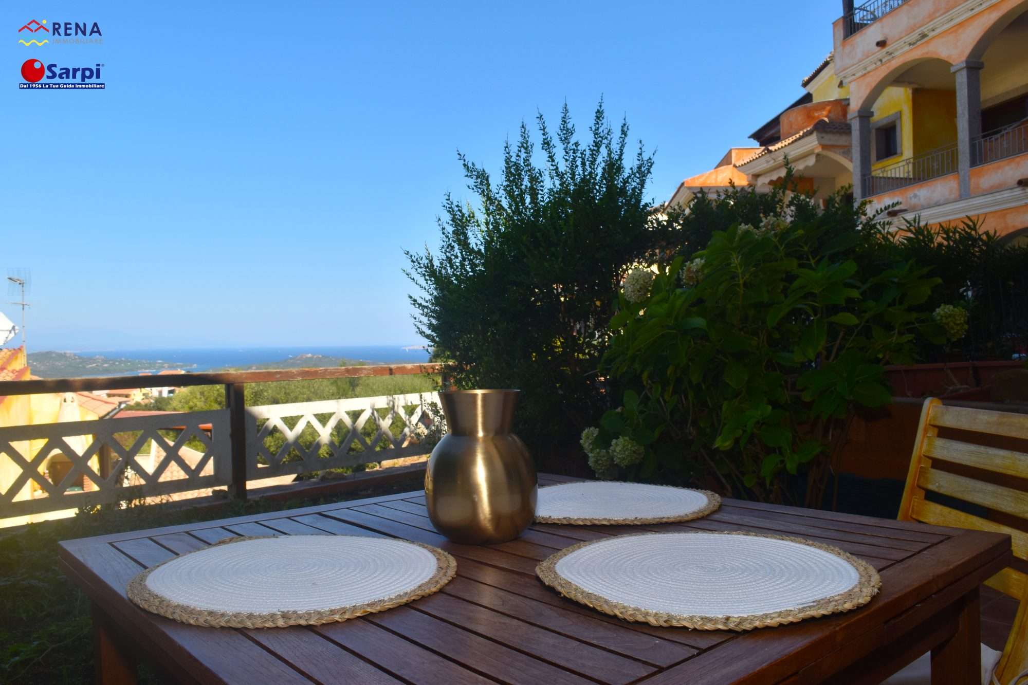 Grazioso bilocale con veranda e vista mare – Santa Teresa Gallura