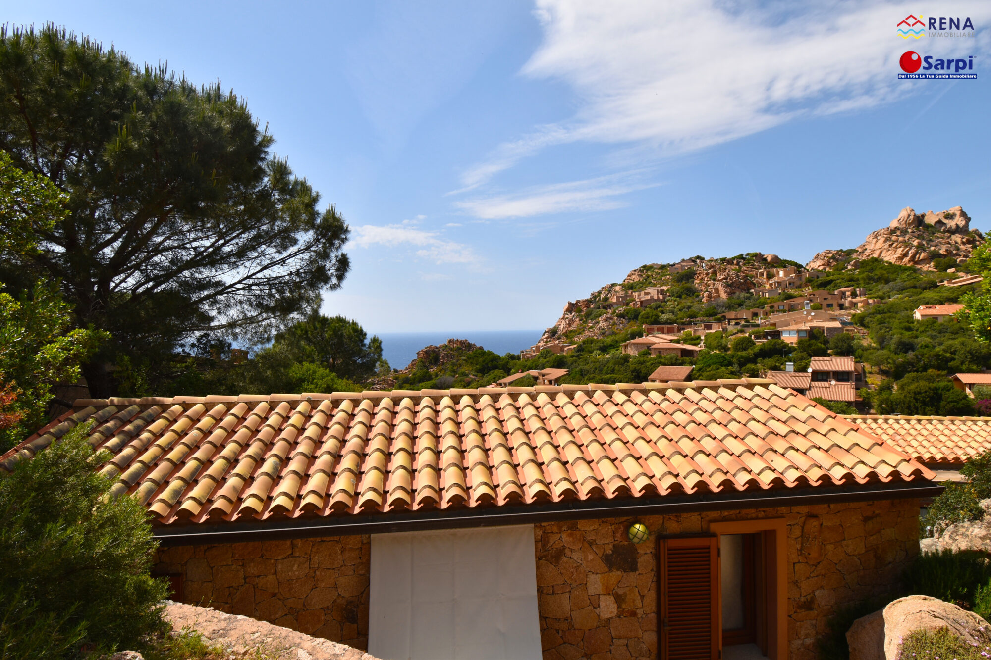 Bellissima villetta con vista mare e piscina condominiale – Costa Paradiso