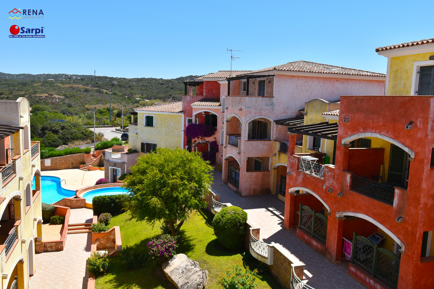 Interessante trilocale in residence con piscina – Santa Teresa Gallura