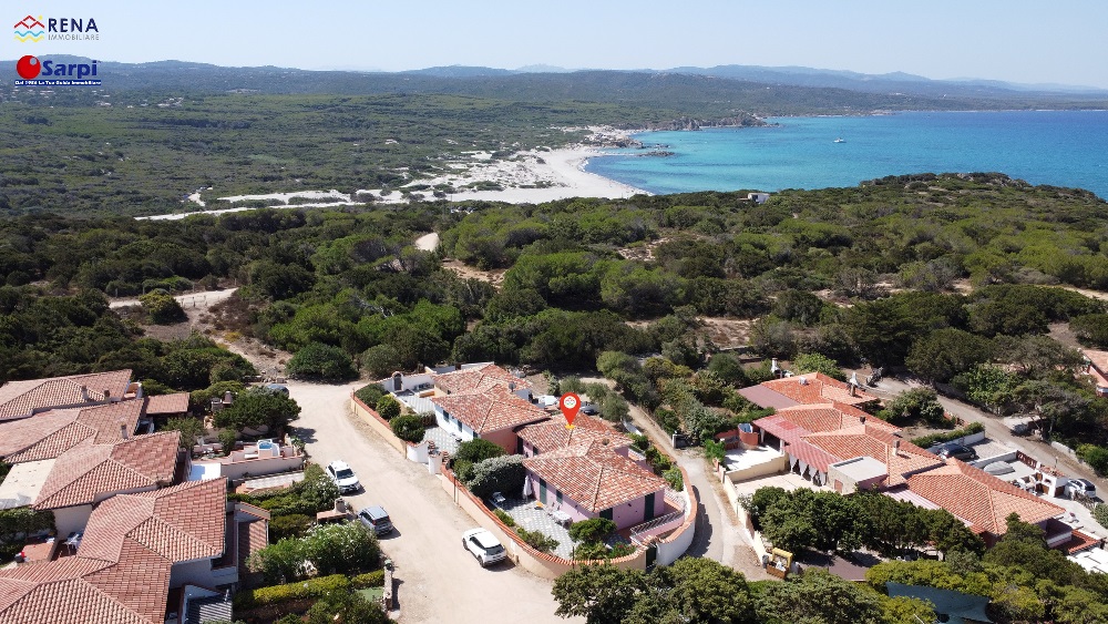 Interessante Villetta su due livelli con giardino – Santa Teresa Gallura