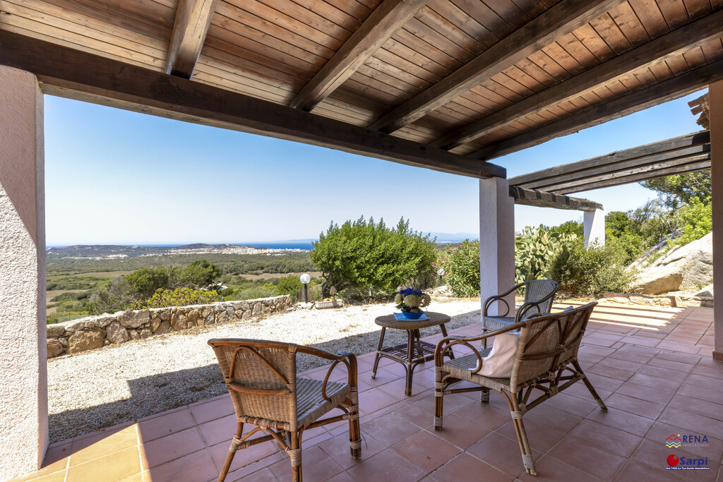 Villa indipendente con dependance e splendida vista mare – Santa Teresa Gallura