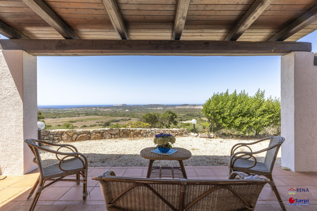 Villa indipendente con dependance e splendida vista mare – Santa Teresa Gallura