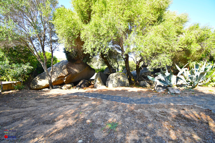 Trilocale con veranda e piscina condominiale – Santa Teresa Gallura