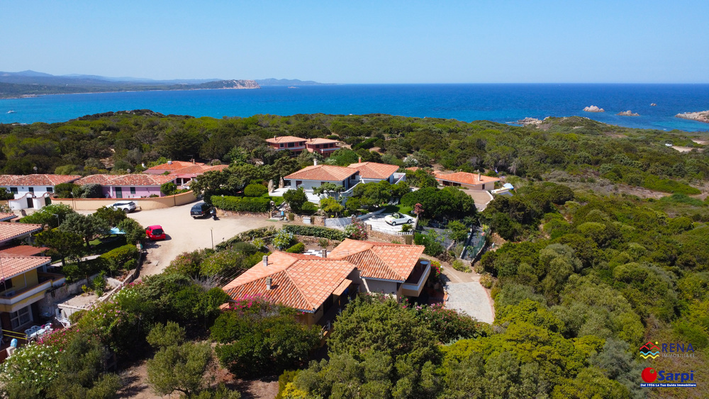 Interessante villetta con giardino e vista mare – Santa Teresa Gallura