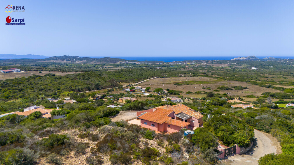 Villa indipendente con dependance e splendida vista mare – Santa Teresa Gallura