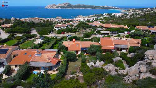 Bellissima villetta con giardino e vista mare – Santa Teresa Gallura