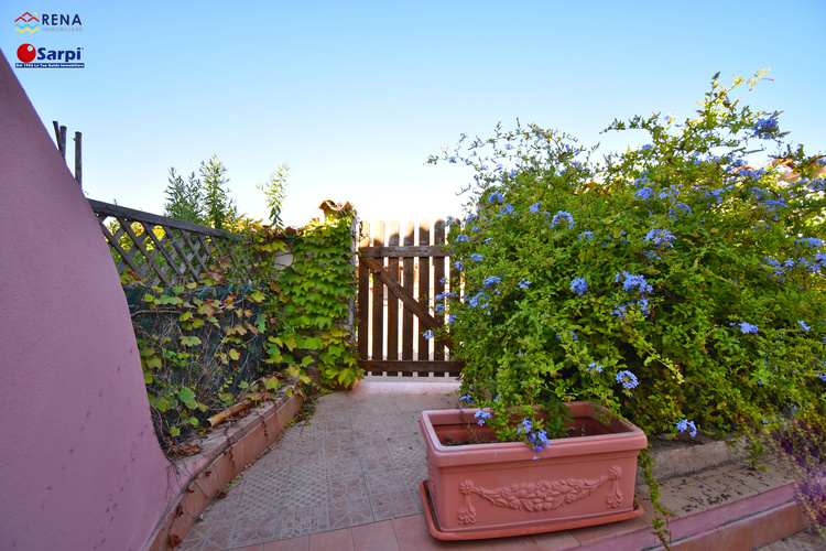 Interessante Villetta su due livelli con giardino – Santa Teresa Gallura