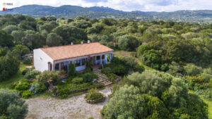 Villa indipendente con giardino e splendida vista...