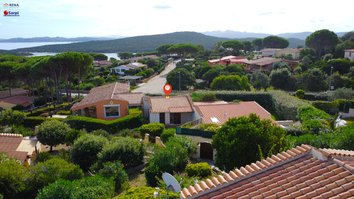 Interessante villetta con giardino privato e vista mare – Conca Verde