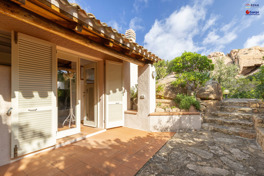 Bellissima villa indipendente con splendida vista mare – Costa Paradiso