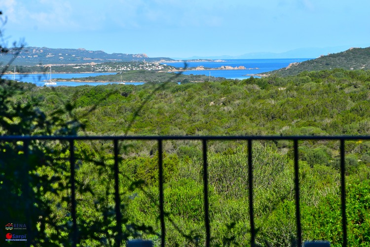 Villa indipendente con giardino e splendida vista mare – Palau