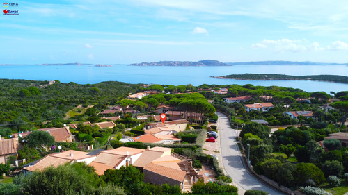 Interessante villetta con giardino privato e vista mare – Conca Verde