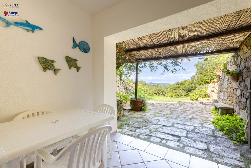 Villa indipendente con giardino e splendida vista mare – Palau