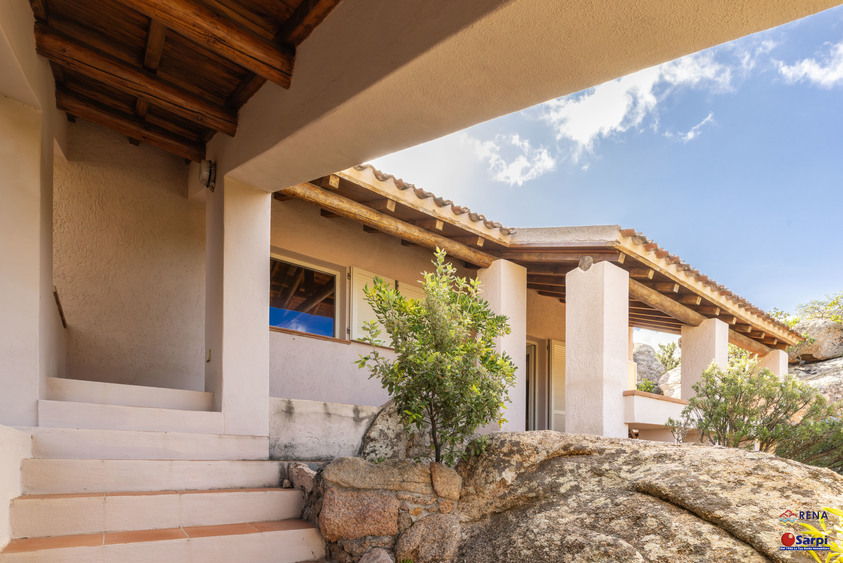 Bellissima villa indipendente con splendida vista mare – Costa Paradiso