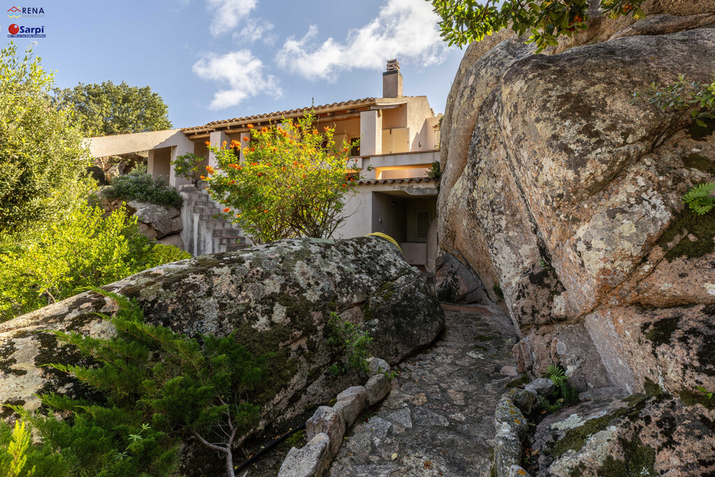 Bellissima villa indipendente con splendida vista mare – Costa Paradiso