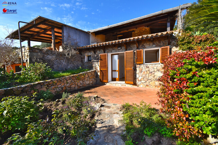 Bellissima villa con giardino e vista mare – Valle Dell’Erica Bellissima villa con giardino e vista mare – Valle Dell’Erica