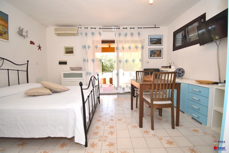 Interessante monolocale con veranda – Rena Majore Interessante monolocale con veranda – Rena Majore