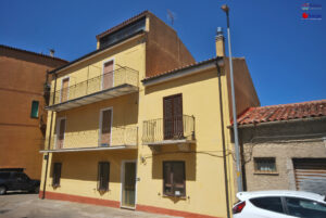 Appartamento in zona centrale da ristrutturare...