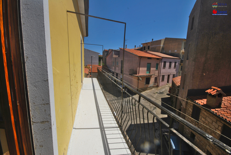 Appartamento in zona centrale da ristrutturare – Tempio Pausania Appartamento in zona centrale da ristrutturare – Tempio Pausania