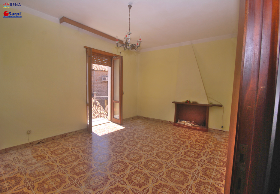 Appartamento in zona centrale da ristrutturare – Tempio Pausania Appartamento in zona centrale da ristrutturare – Tempio Pausania