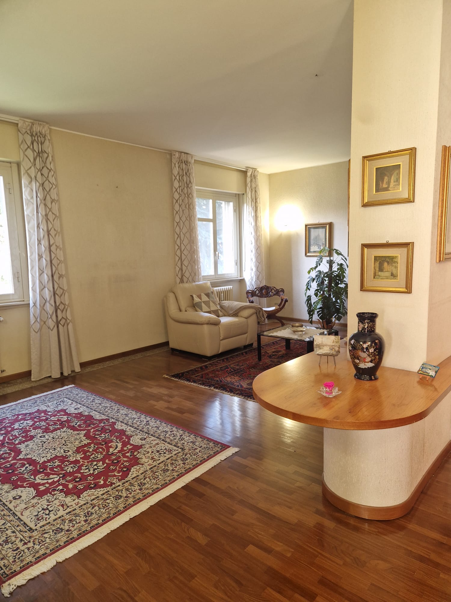 Via Mecenate 4 locali