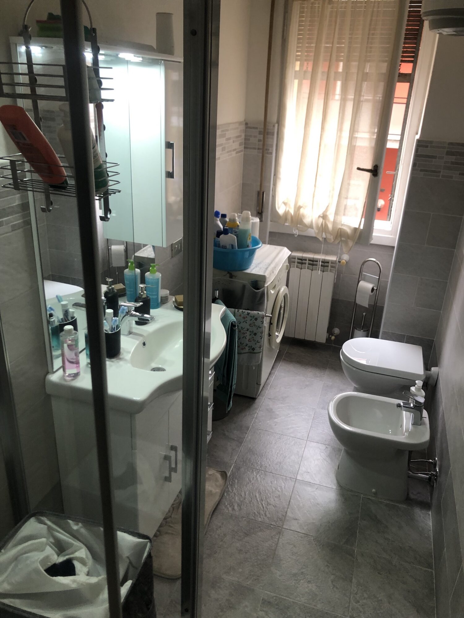 Affittasi open space a Cesano Boscone.