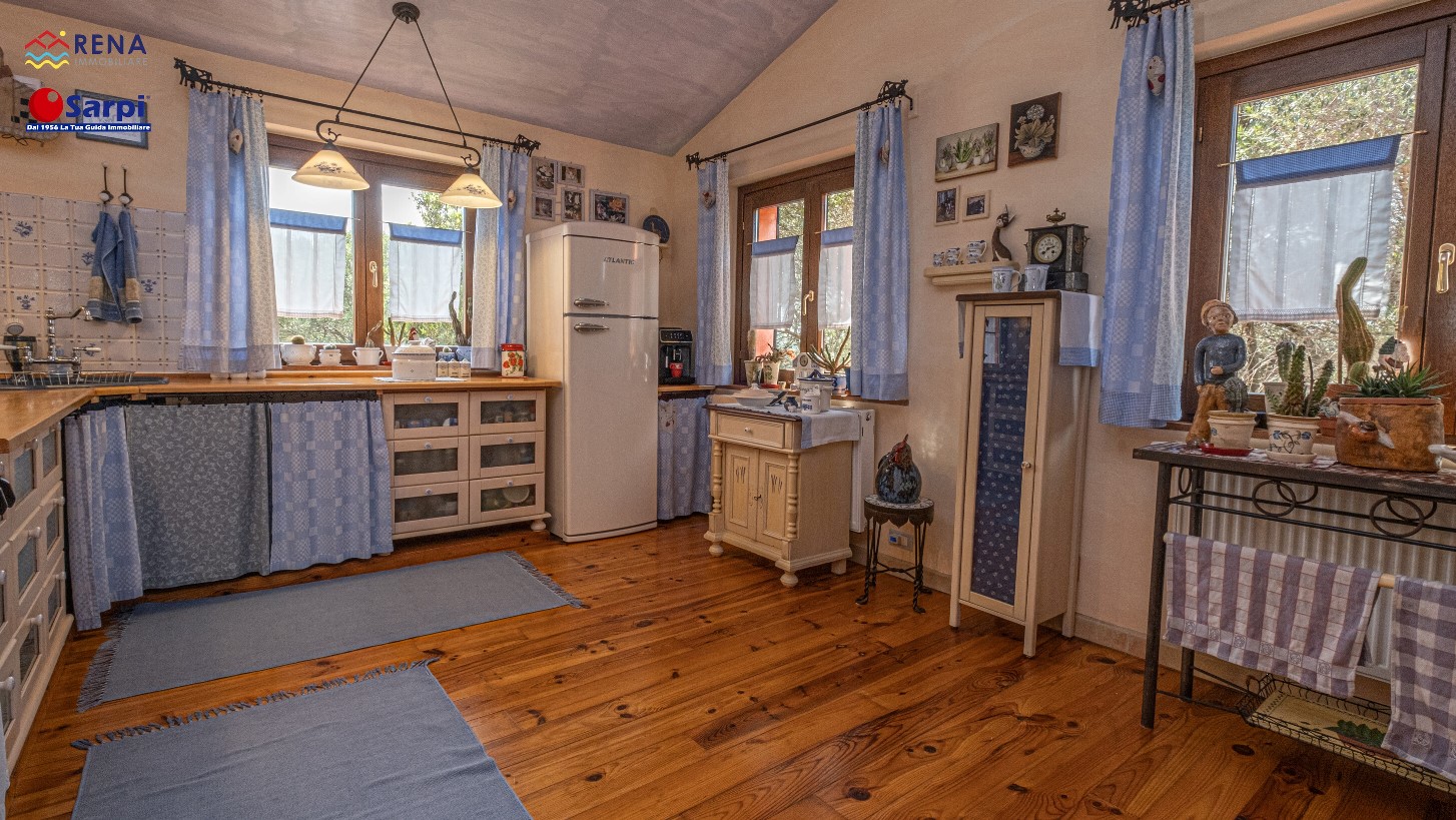 Casa indipendente con dependance e giardino – Luogosanto