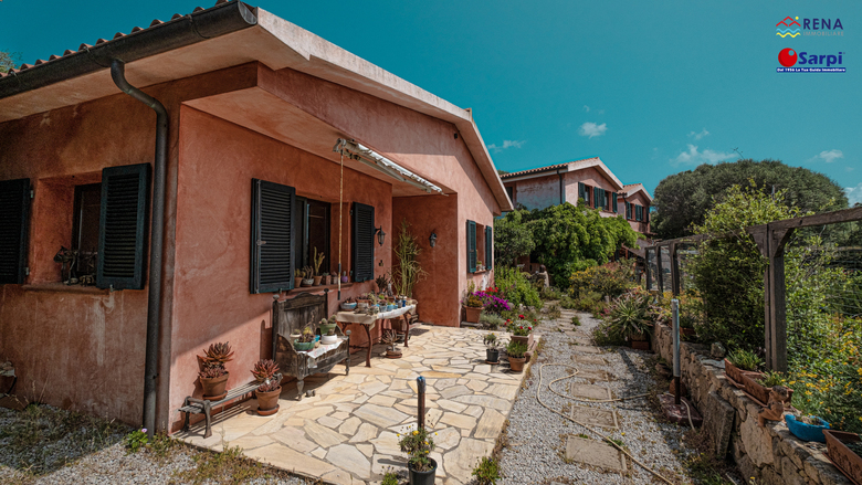 Casa indipendente con dependance e giardino – Luogosanto