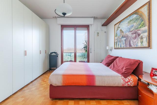 Vendesi 4 locali a Sesto San Giovanni.