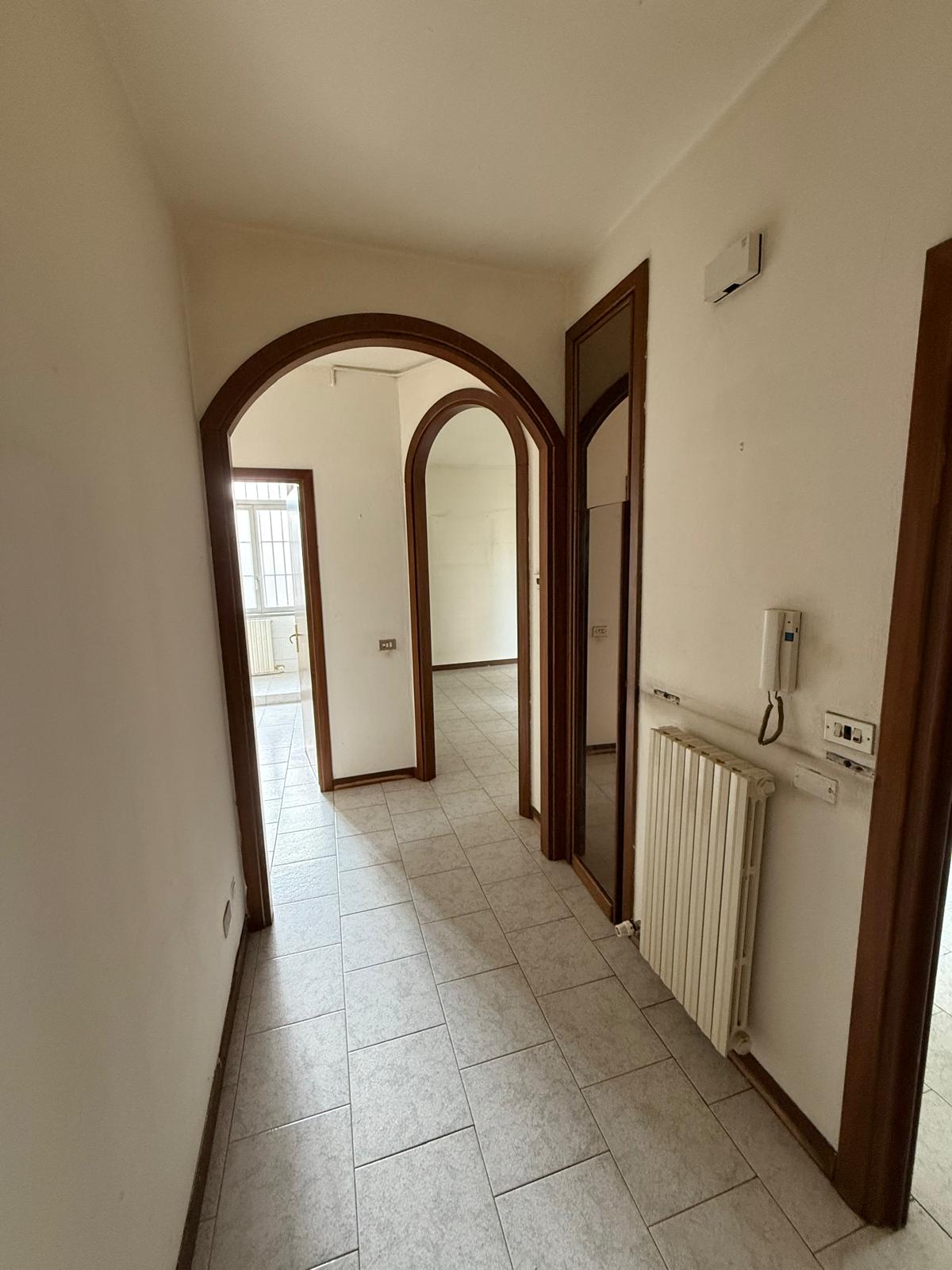 Nova Milanese tre locali con posto auto