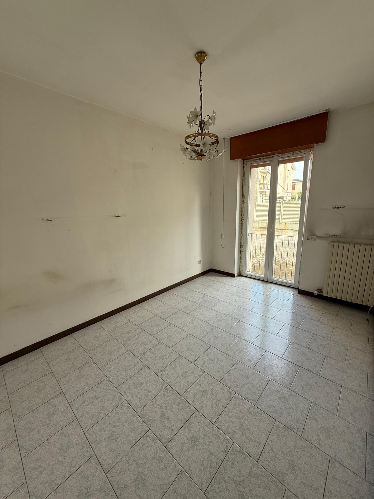 Nova Milanese tre locali con posto auto