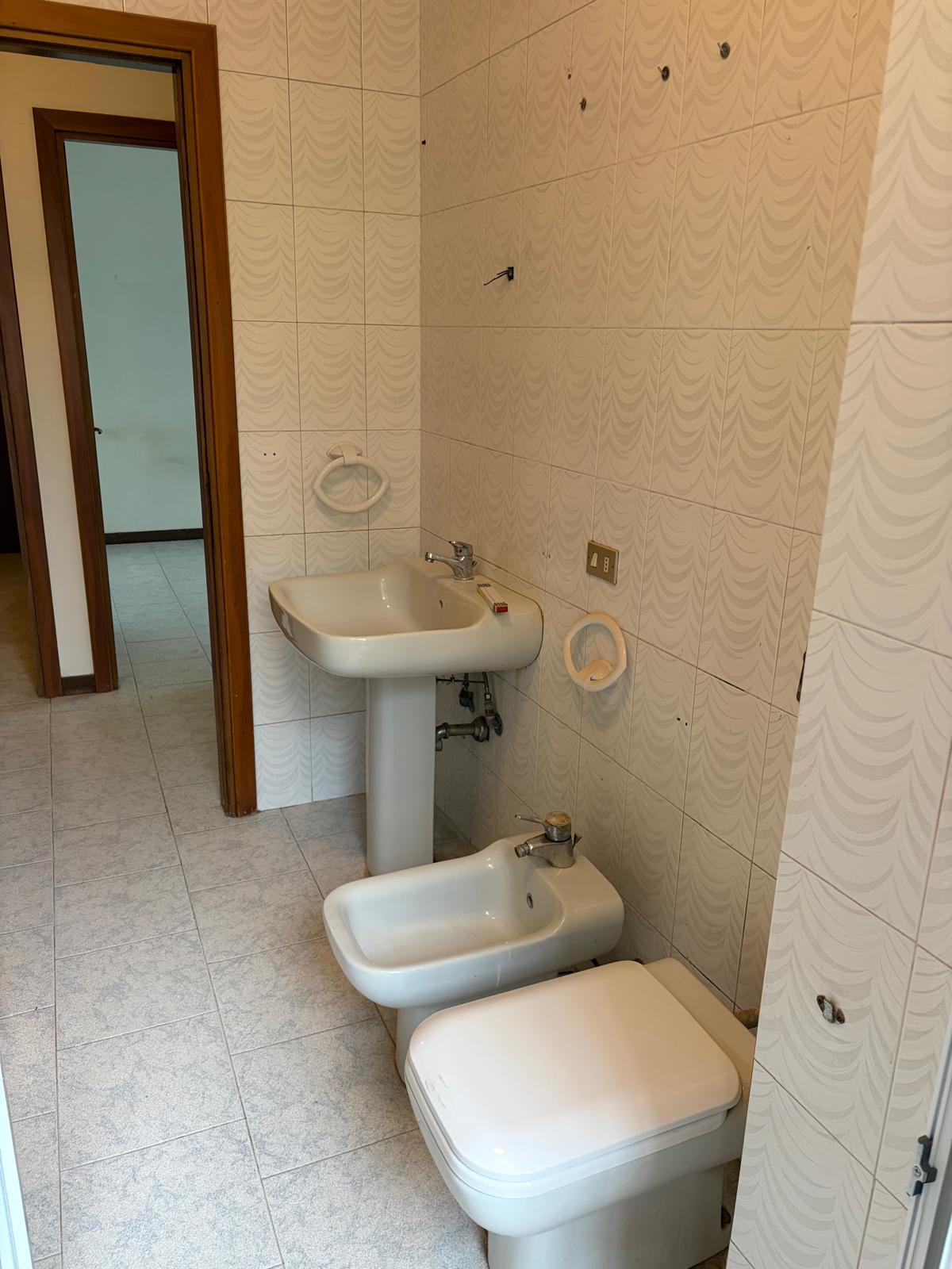 Nova Milanese tre locali con posto auto