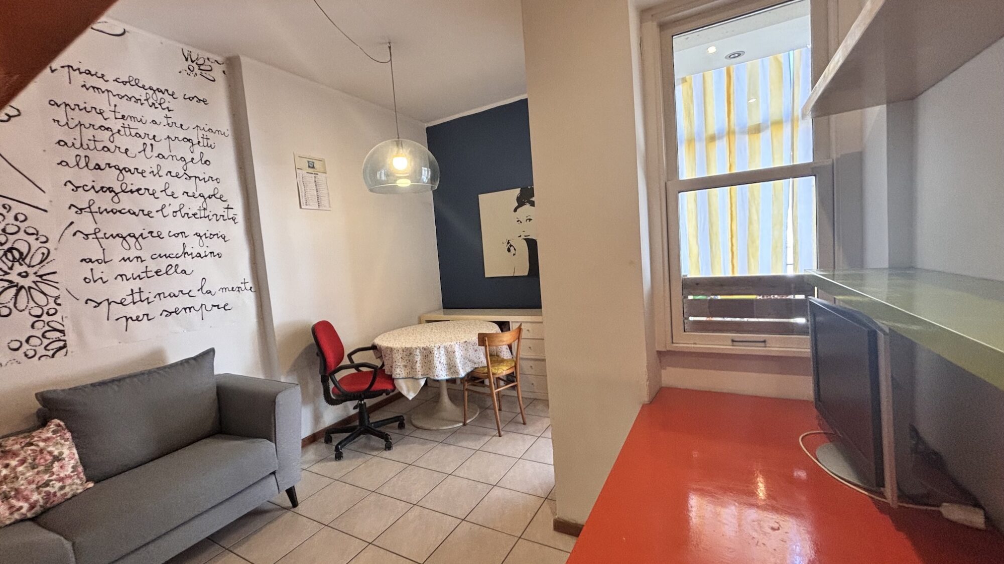 Affittasi 2 locali arredato adiacenze piazza Caneva, Milano.