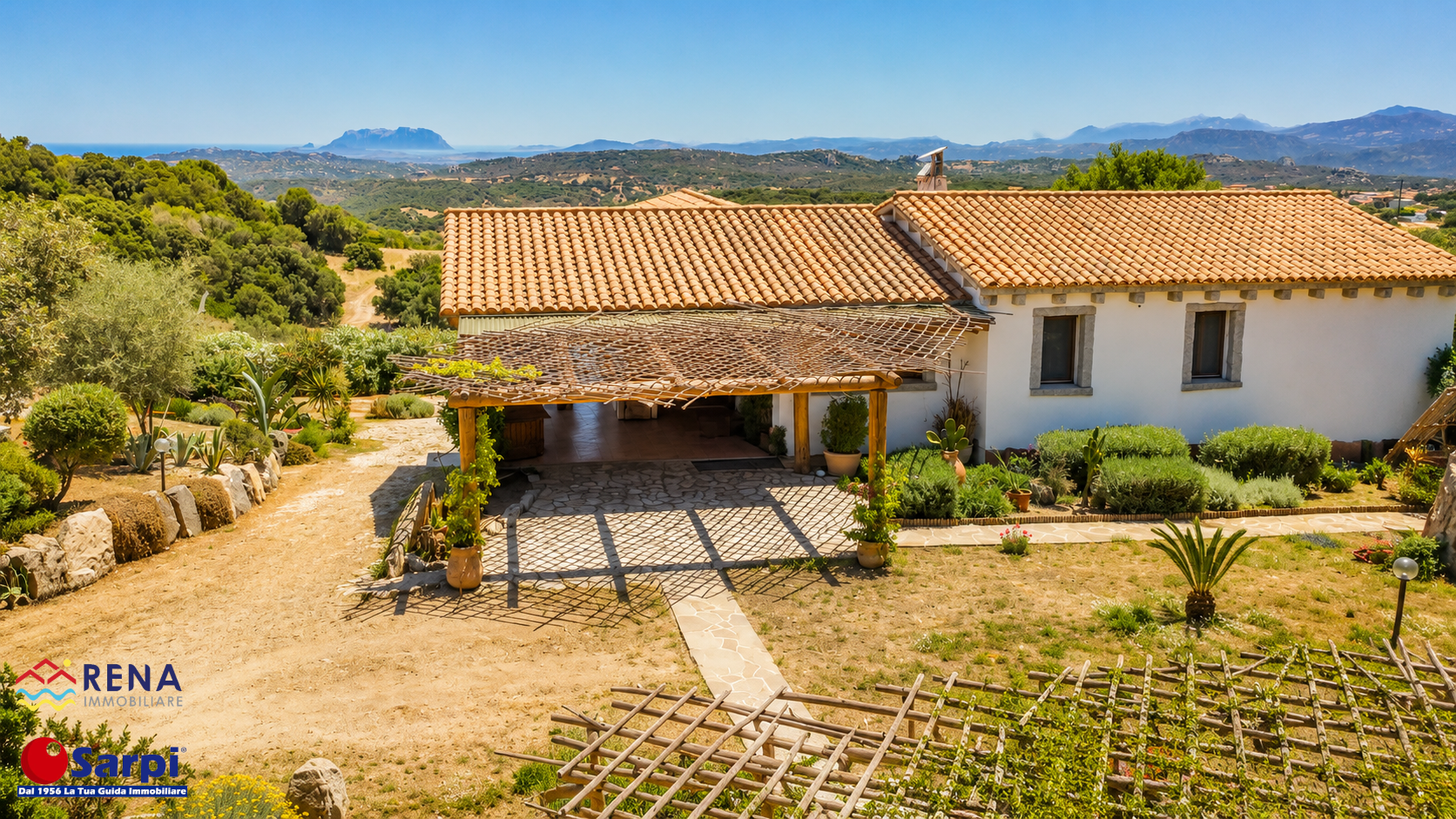 Bellissima villa indipendente con piscina – Telti