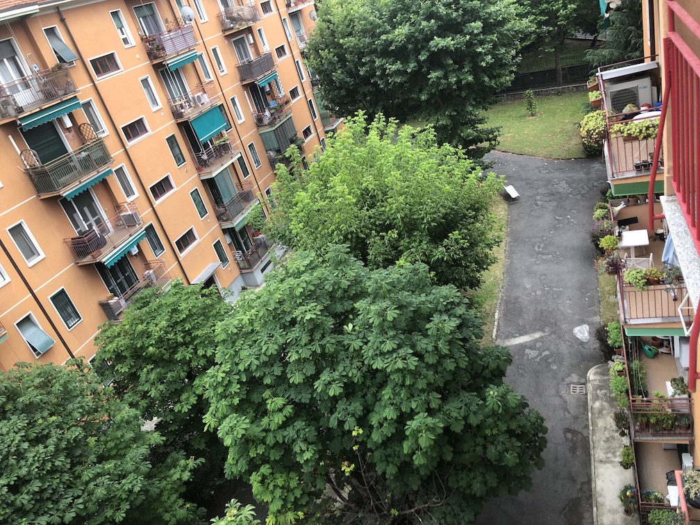 Affittasi stanza via Lorenteggio, Milano.