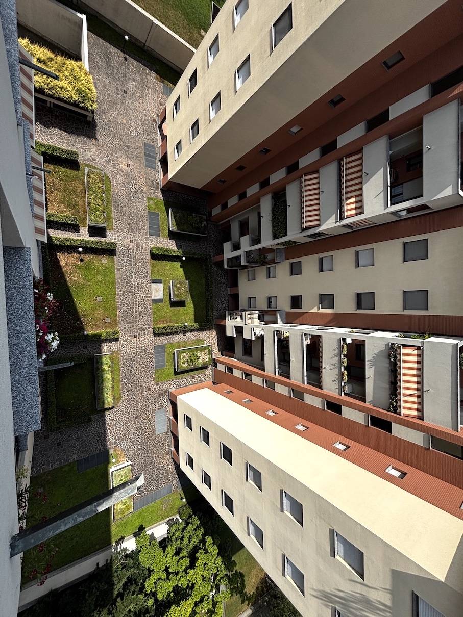 Affittasi 2 locali con terrazzo adiacenze Portello, Milano.