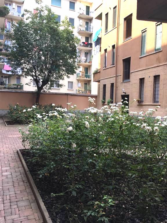 Affittasi bilocale Piazza Damiano Chiesa, Milano.