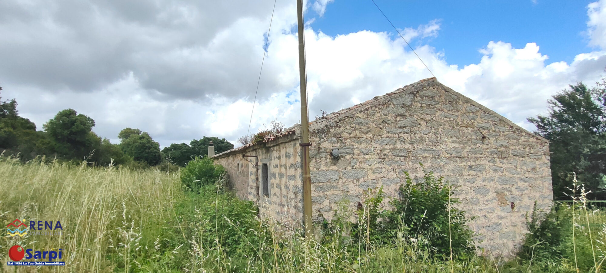 Interessante stazzo con ampio terreno – Luogosanto