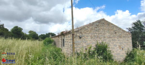 Interessante stazzo con ampio terreno –... Interessante stazzo con ampio terreno –...