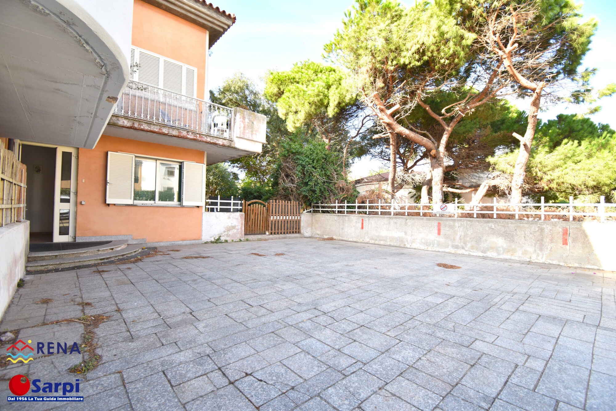 Appartamento in ottima posizione con giardino – Santa Teresa Gallura Appartamento in ottima posizione con giardino – Santa Teresa Gallura