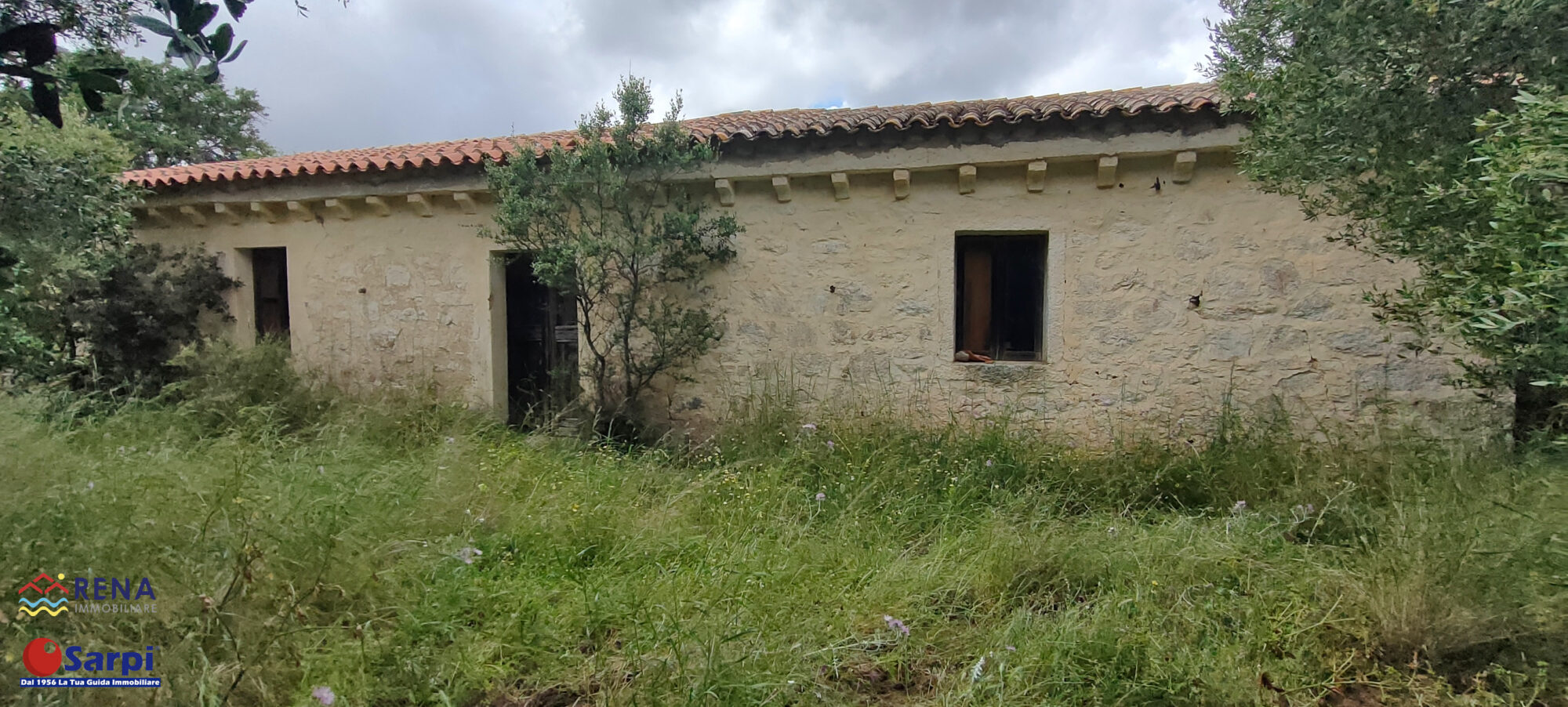 Interessante tenuta con tre stazzi galluresi – Luogosanto Interessante tenuta con tre stazzi galluresi – Luogosanto