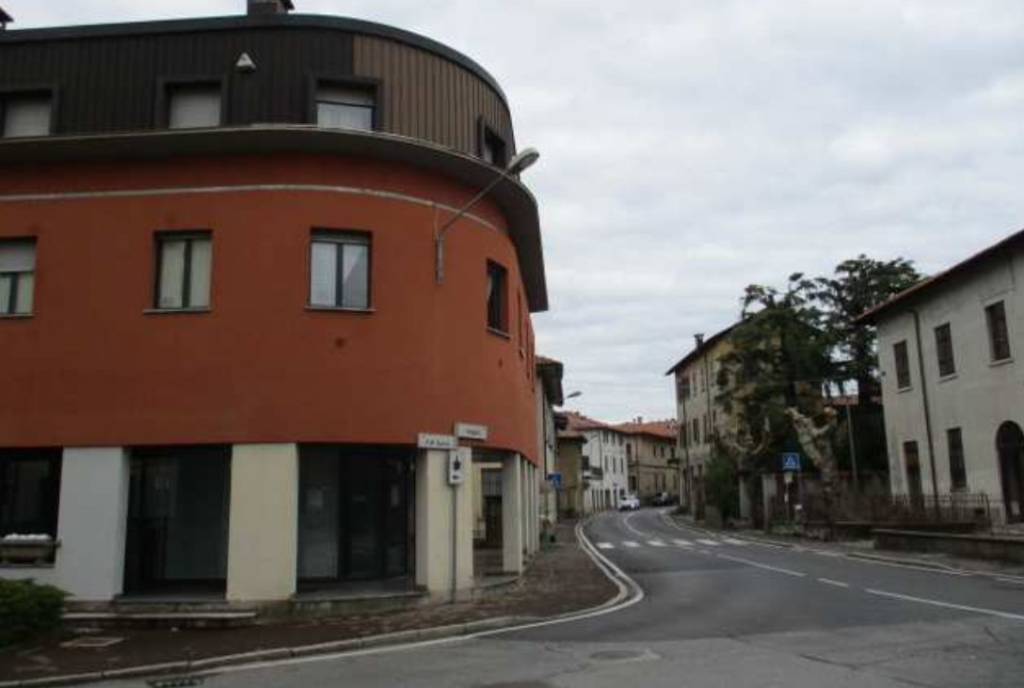 Ex Filiale Bancaria, via Negrini 1, Villa Guardia (CO) - 3