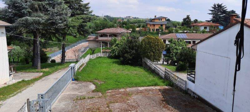 Villa in Vendita  Valle Bussolina Miradolo Terme
