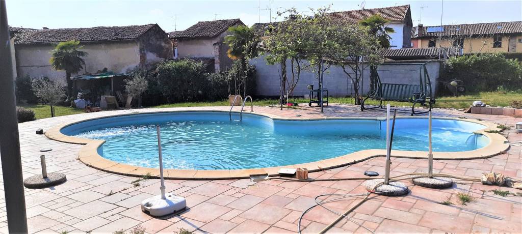 Casale/cascina in vendita a Linarolo con piscina ristruttura