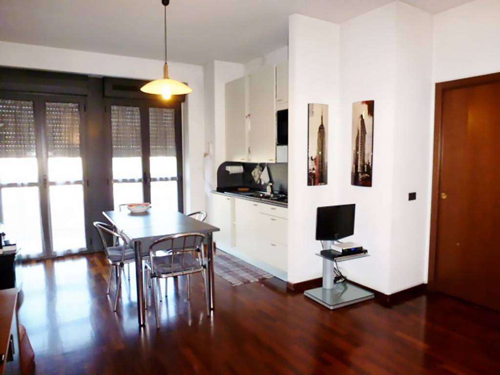 Appartamento in Affitto Adige Milano